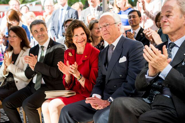 Photo: Alexander Mahmoud