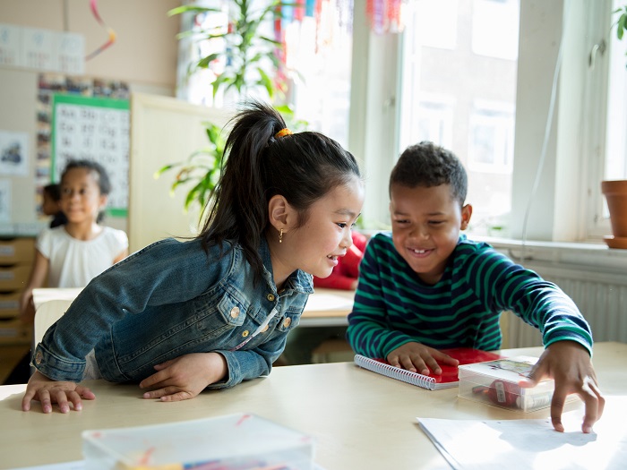 Education in Sweden – not Divide but Share- Vol.3 “Everyone joins in making rules”