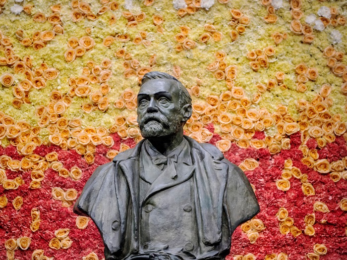 Meisei University Rare Books Collection, An Exhibition for the Nobel Prize in Physics