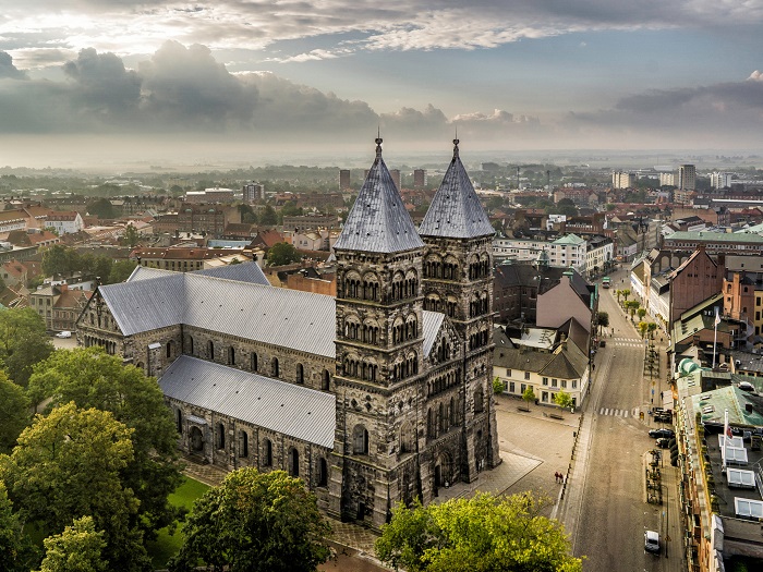 Walking Food and Cultural Tours of Azabu